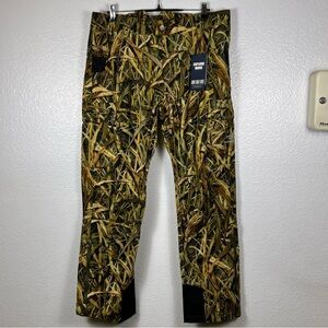 Bassdash Men's Waterproof Camouflage Hunting Pants Size 38” W / 32” L